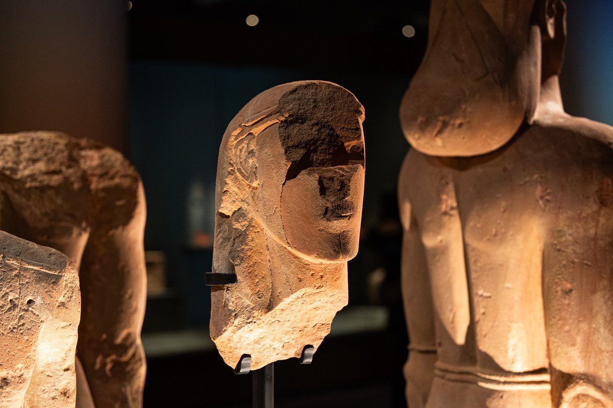 AF_ALULA's tweet image. [Symposium Pékin] Le symposium archéologique débutera demain à Pékin ! Les experts saoudiens, français et internationaux partageront l'état de leurs recherches à #AlUla et mettront en contexte les sites et objets présentés dans l'exposition "AlUla, Merveille d'Arabie" #AWOA