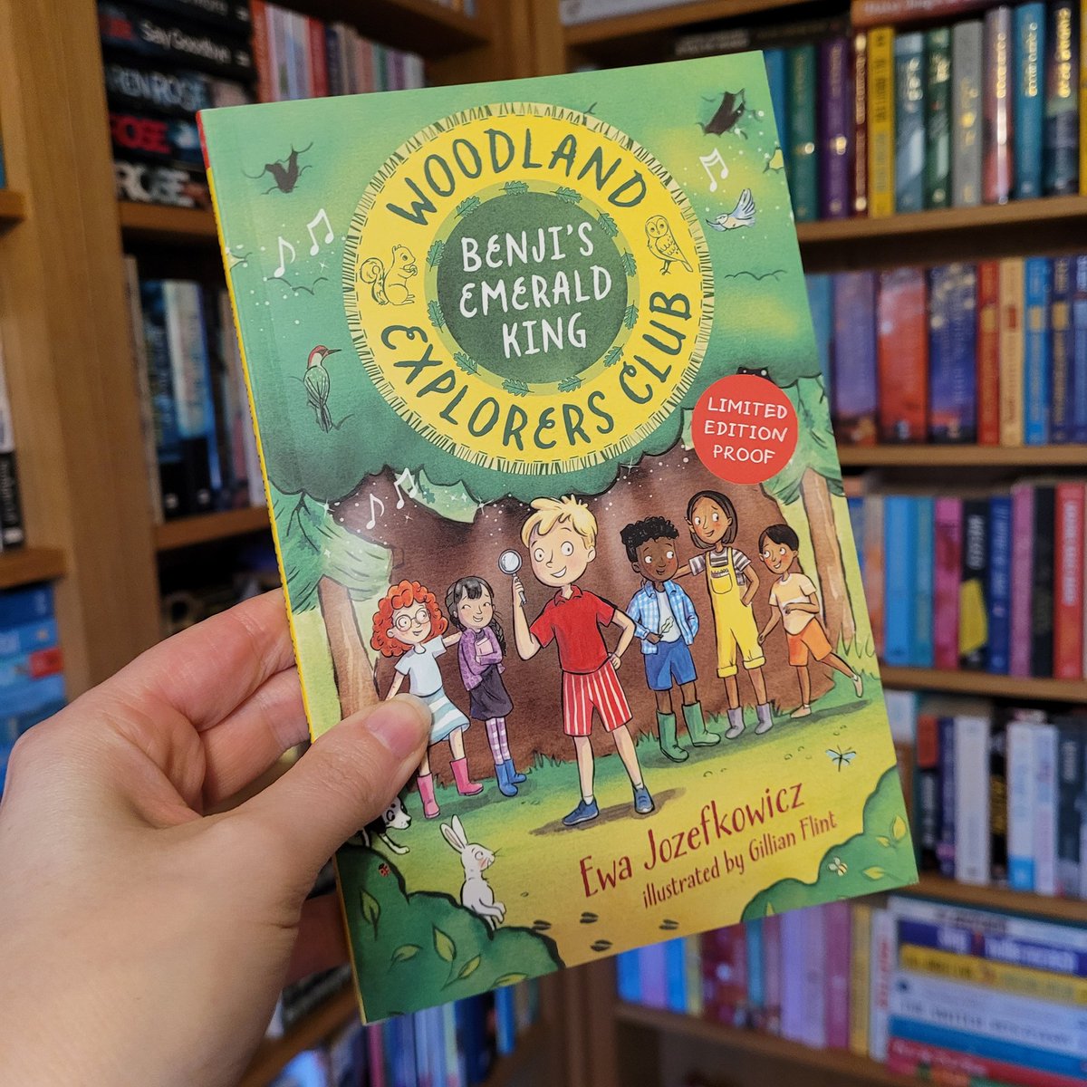 Book mail...

Woodland Explorers Club by Ewa Jozefkowicz

This looks like a super cute early reader 5-7yrs book

Thanks @ed_pr @_ZephyrBooks for sending this my way.

#BookPost #booktwt #WoodlandExplorersClub