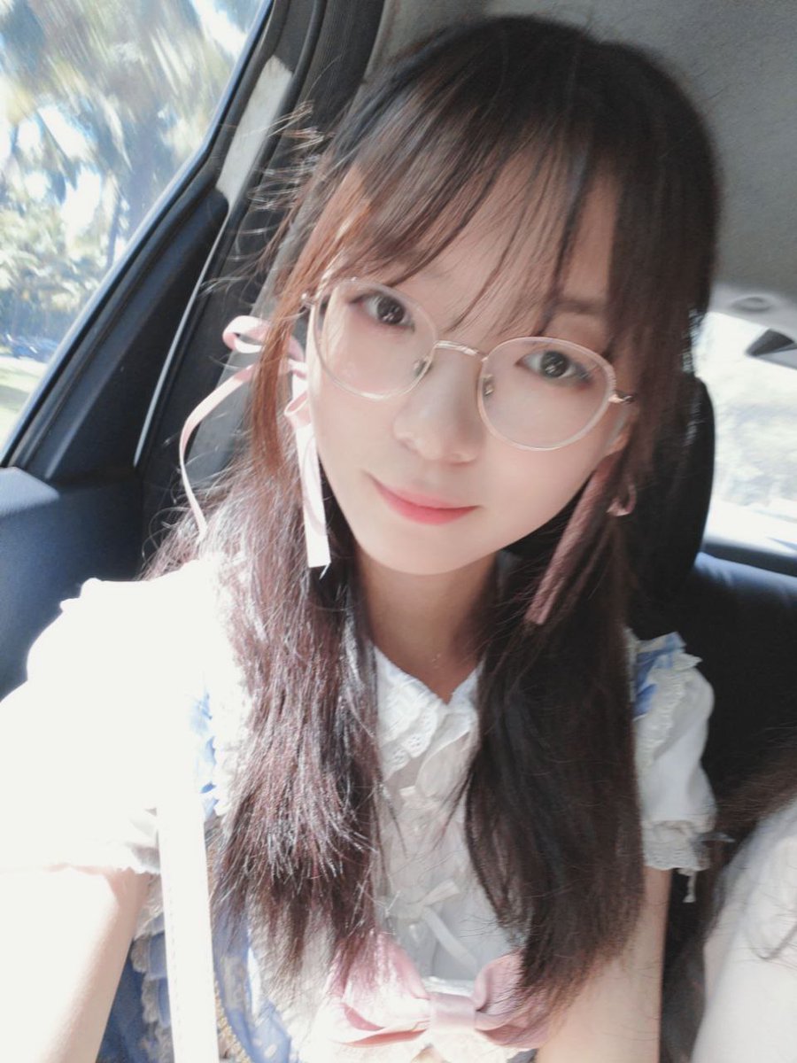 【网友投稿 No.637】JK制服眼镜小姐姐 #眼镜娘 #眼镜妹 #投稿 #反差 #投稿曝光 #女友 #女友分享 #女友系列 #女同学 #女同事 https://t.co/HjroDq0qYh