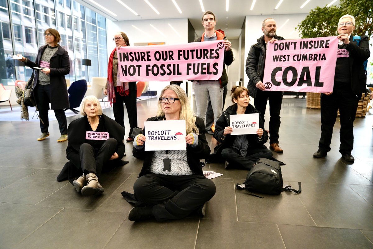 🚨 OCCUPIED! 🚨 #ExtinctionRebellion has occupied the lobby of @TMKiln at the Walkie Talkie, Probitas, @TravelersEurope and Talbot! Insurers could stop reckless #FossilFuel projects but instead are choosing short-term profit. 👀Stay tuned #ActNow #InsureOurFutureNow