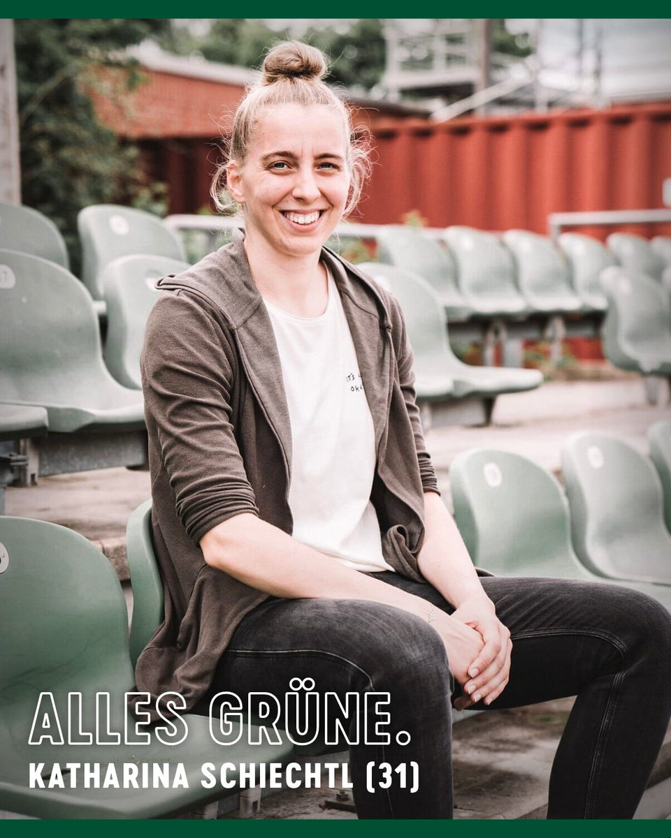 werderfrauen's tweet photo. Wir gratulieren unserer ehemaligen Abwehrspielerin Katharina #Schiechtl ganz herzlich zum Geburtstag! 🥳💚
#werderfrauen #werder https://t.co/X1wM48quXd