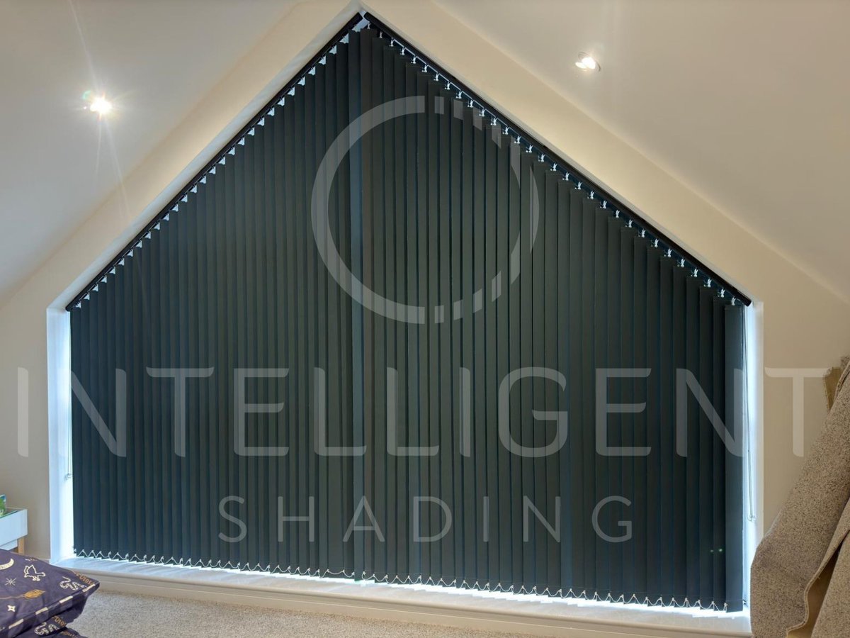 smart_blinds4U's tweet image. Our fantastic Shaped Vertical blind fitted on this stunning window. 🤩

#IntelligentShading #blinds #curtains #homedecor #interiordesign #homeimprovements #homeinspiration #inspiration  #windowfurnishings #windowblinds #motorisedblinds #verticalblinds