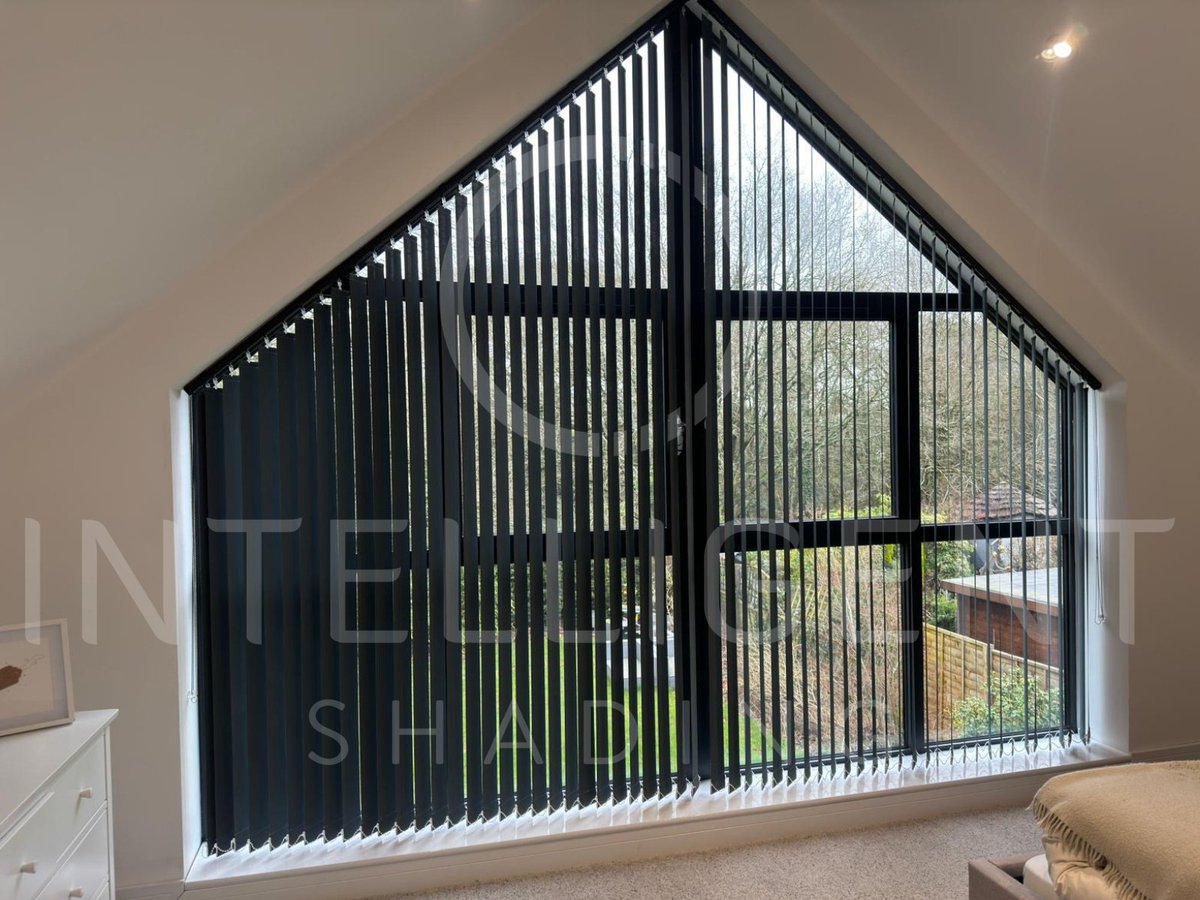 smart_blinds4U's tweet image. Our fantastic Shaped Vertical blind fitted on this stunning window. 🤩

#IntelligentShading #blinds #curtains #homedecor #interiordesign #homeimprovements #homeinspiration #inspiration  #windowfurnishings #windowblinds #motorisedblinds #verticalblinds