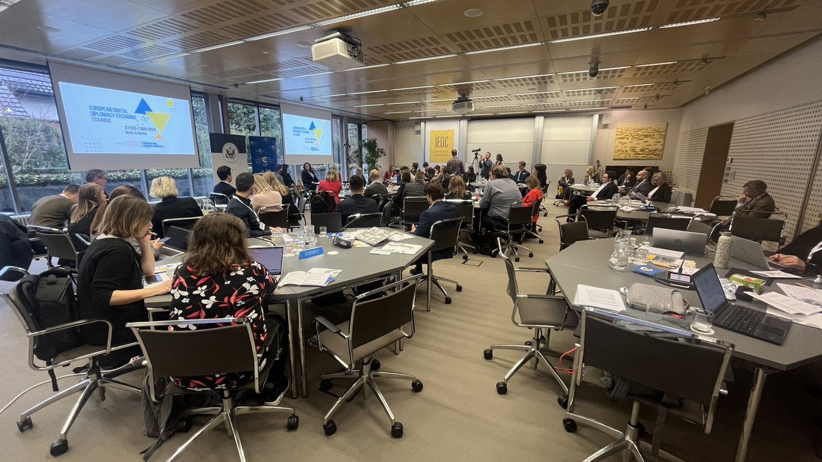 luefkens's tweet image. Kick-off of the @EDDEplomacy training @IEDC_Bled in Bled🇸🇮 #DigitalDiplomacy