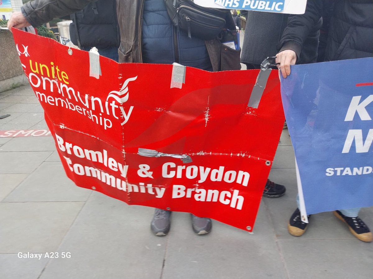 Bromley and Croydon Unite Community (@and_unite) on Twitter photo #JuniorDoctorsStrike 
<a href="/Andyeagles64/">Andy Ward</a> our branch treasurer supported @BMA_JuniorDocs picket line outside St Thomas’s hospital yesterday.  It was a very big demo and well attended. 
Big thanks to Andy for photos #JuniorDoctorsStrike 
<a href="/Andyeagles64/">Andy Ward</a> our branch treasurer supported @BMA_JuniorDocs picket line outside St Thomas’s hospital yesterday.  It was a very big demo and well attended. 
Big thanks to Andy for photos