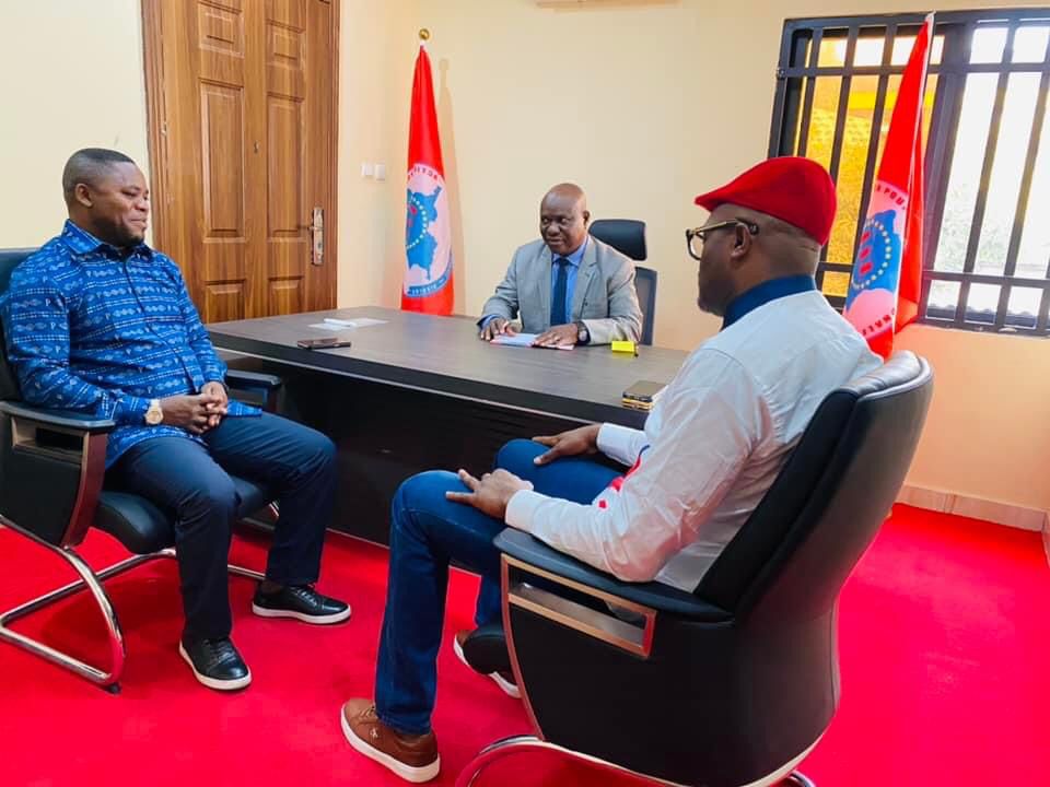 VinnyKasongo2's tweet photo. 🚨🇨🇩 *Regroupement AUN* demande à tous les récalcitrants de revenir au bon sens car le seul regroupement reconnu et conforme au statut est dirigé par le Cord délégué *l’Hon MPANGA Wa lukalaba J.Jacques* @AugustinKabuyaT
@AssembleeNatRDC
@Presidence_RDC @cenirdc @PNgwene https://t.co/NONqaYWw6M