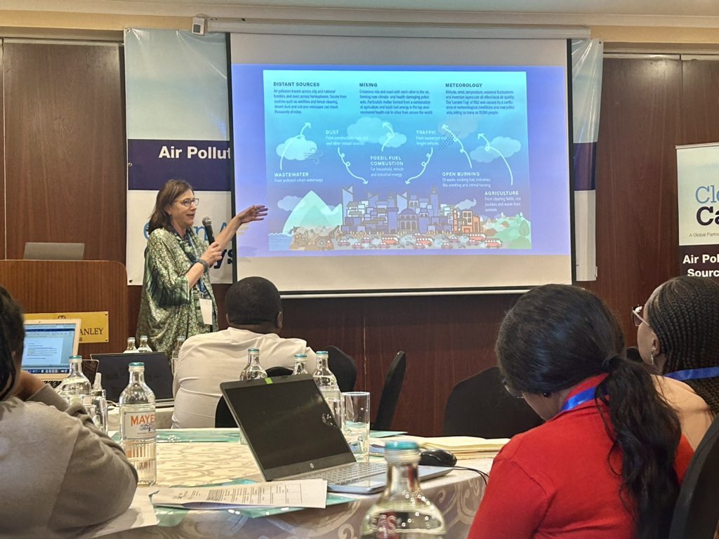stellasglobe's tweet photo. #Nairobi : our Clean Air Catalyst Editor’s Roundtable on Air Pollution is off to a great start. Sincere Thanks to the excellent presentations from all our experts and the enthusiastic participation of the editors! #AirPollution #AirQuality #particulatematters #CleanAir https://t.co/YGAsza8vTG