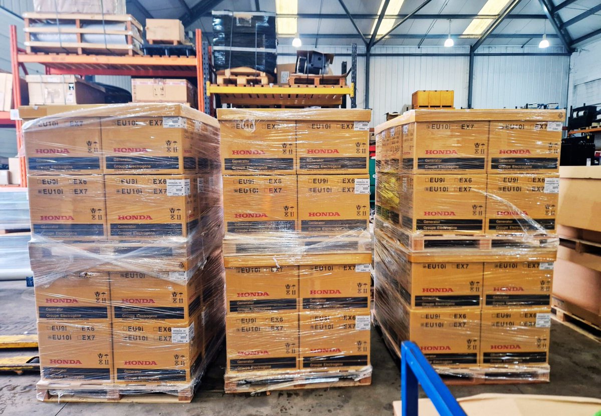 YorPower's tweet photo. 100 x Honda EU10i petrol generators ready to be shipped to Rwanda. 🇷🇼

As well as manufacturing our own petrol generators, we can also provide other leading brands as well.

#UPS #Generators https://t.co/LRuc9ko7w5