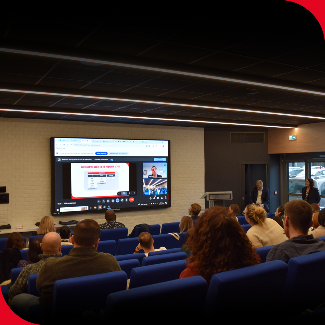 GroupeLeader's tweet image. [𝗗𝗔𝗡𝗦 𝗡𝗢𝗦 𝗖𝗢𝗨𝗟𝗜𝗦𝗦𝗘𝗦]

Début février, Actual a eu le plaisir d’accueillir 52 nouveaux collaborateurs au sein de son siège social. Ces trois jours ont permis à nos collaborateurs de se familiariser avec notre ADN.

Merci à tous !

#construisonsensemblevotretravail