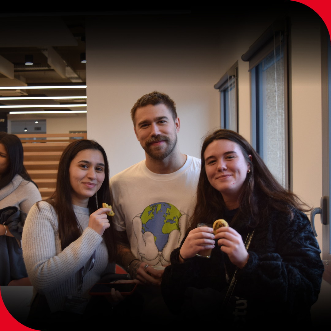 [𝗗𝗔𝗡𝗦 𝗡𝗢𝗦 𝗖𝗢𝗨𝗟𝗜𝗦𝗦𝗘𝗦]

Début février, Actual a eu le plaisir d’accueillir 52 nouveaux collaborateurs au sein de son siège social. Ces trois jours ont permis à nos collaborateurs de se familiariser avec notre ADN.

Merci à tous !

#construisonsensemblevotretravail