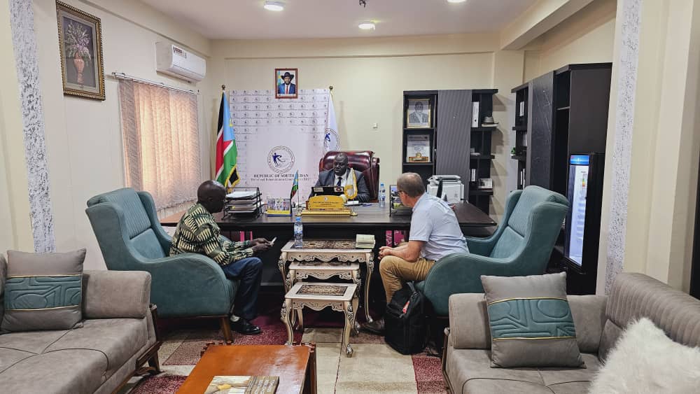 Hon. Gatwech Kulang (@chairrrc_kulang) on Twitter photo A pleasure to have had an exciting meeting with <a href="/adrasouthsudan/">ADRA South Sudan</a> and <a href="/ADRA_Denmark/">ADRA Denmark</a> representatives, to discuss matters of common interest. A pleasure to have had an exciting meeting with <a href="/adrasouthsudan/">ADRA South Sudan</a> and <a href="/ADRA_Denmark/">ADRA Denmark</a> representatives, to discuss matters of common interest.