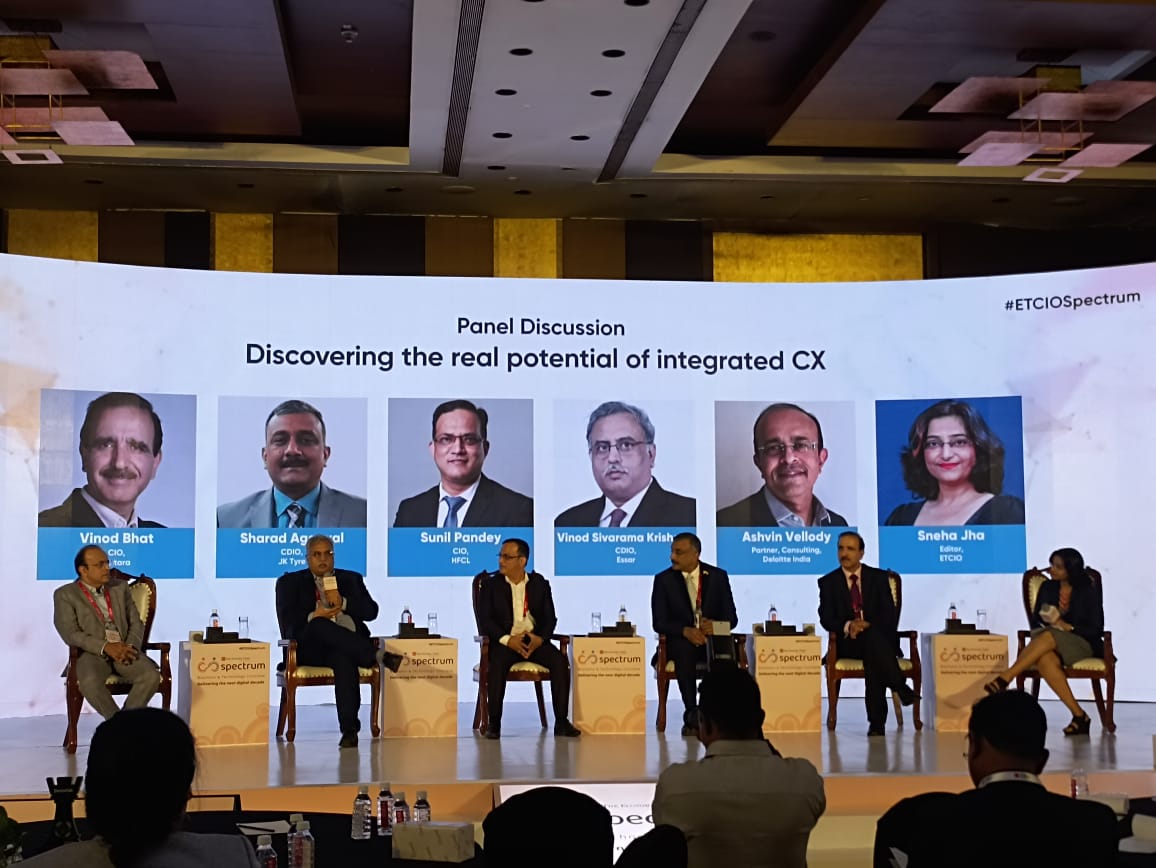 Essar's tweet image. At #ETCIOSpectrum, Vinod Krishnan, CDIO #Essar, highlighted integrated CX strategies aligned with business goals.

He emphasised the pivotal role of tech in adapting to changing customer expectations &amp;amp; enhancing operational efficiency.

Read more: shorturl.at/lnvw1

@ET_CIO