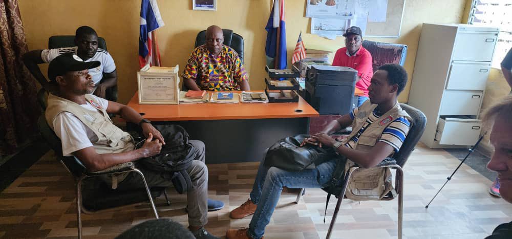 Our team together with the Liberian Federation, Humanitarian Openstreetmap Team, SDI Secretariat and YMCA Liberia paid a curtesy call to the Governor of the Borough New Kru Town