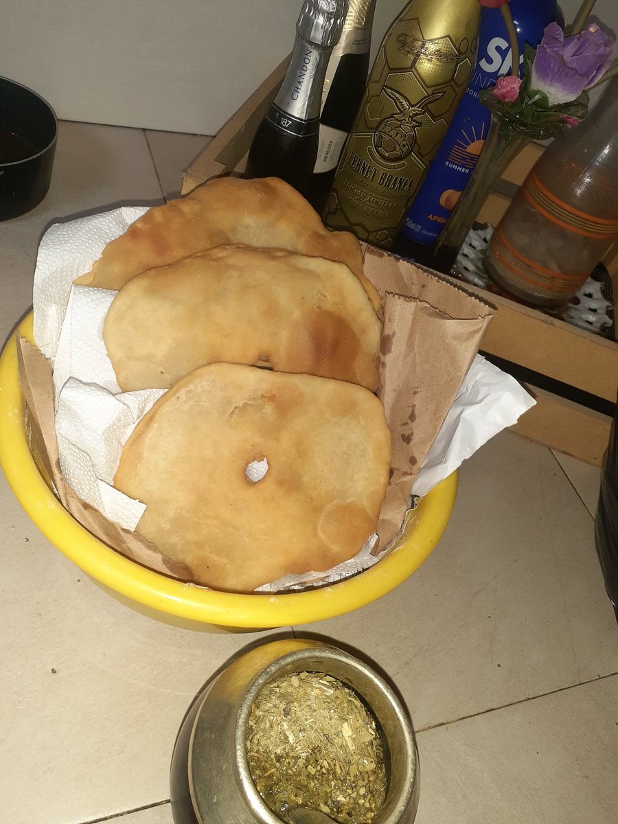 JonatanFunes1's tweet photo. Buen día. Actualizo mis primeras tortas fritas ricas. Obviamente comprobado por mi https://t.co/OZY1v6DA6k