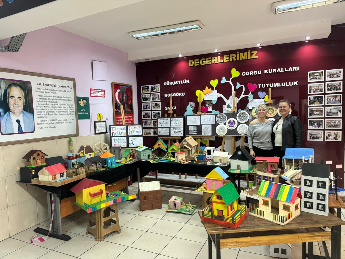 Teknoloji Tasarım sergimiz; emeği geçen öğretmenlerimize ve öğrencilerimize teşekkür ederiz. 
<a href="/tcmeb/">Millî Eğitim Bakanlığı</a> <a href="/Yusuf__Tekin/">Yusuf Tekin</a> <a href="/ahpehlivan53/">Ali Hamza Pehlivan</a> <a href="/fazilet_durmus/">Fazilet Öğretmen 🇹🇷</a> <a href="/MersinMEM/">Mersin İl Millî Eğitim Müdürlüğü</a> <a href="/BaykalBasdemir/">Baykal BAŞDEMİR</a> <a href="/OguzhanTulucu/">Oğuzhan TÜLÜCÜ</a> <a href="/toroslarmem/">Toroslar İlçe Milli Eğitim Müdürlüğü</a>