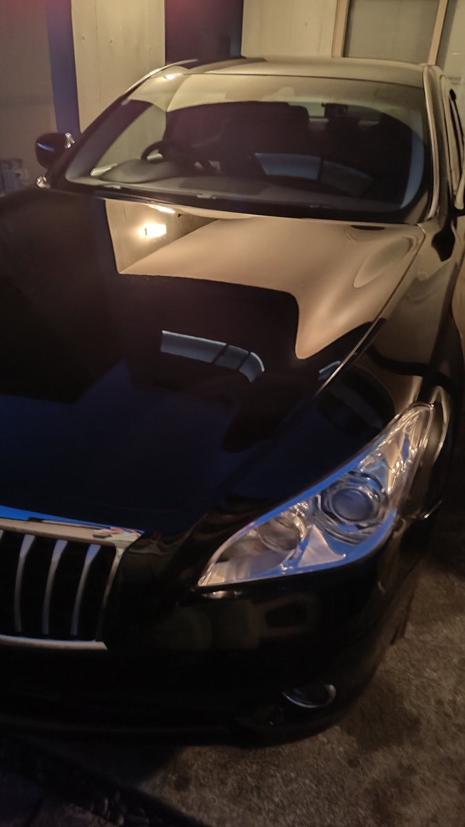 pearlmoon0092's tweet photo. ボク基本
太陽が出る前の早朝洗車だけど
花粉→雨→花粉→雨→………
ボディーが花粉のミルフィーユ😱
我慢出来なくて夕方洗車✨😍
仲良しふたり😻😻
#洗車 #三菱
#PROUDIA370VIP
#プラウディア
#猫好き #猫のいる暮らし https://t.co/0scdFA77BH