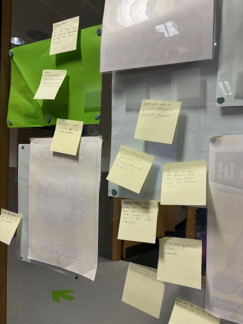 Some of the most neat and organised jotters I've ever seen in Mrs Malcolm's S3 history class this morning! What a productive, independent and eager set of young historians. <a href="/EHSSocialSubs/">EHSSocialSubjects</a> <a href="/EastwoodHighERC/">Eastwood High School</a>