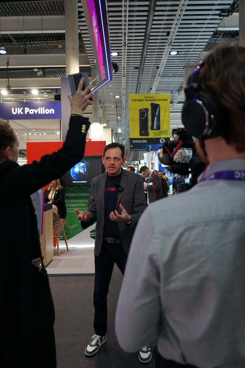 RapportCloud's tweet photo. 🚀 What a great first day at #MWC24!

📹 @GregorHofer was interviewed by @biztradegovuk &amp; lots of enthusiasm for our demos:

✅ Vivian the #ChatGPT powered #MetaHuman
✅ The Gold Medalist: our @readyplayerme e-commerce demo

https://t.co/m6Gtf2uRNV https://t.co/AKGDzllBqu