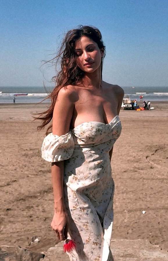 GHVbzwha8AESvjb?format=jpg&name=900x900