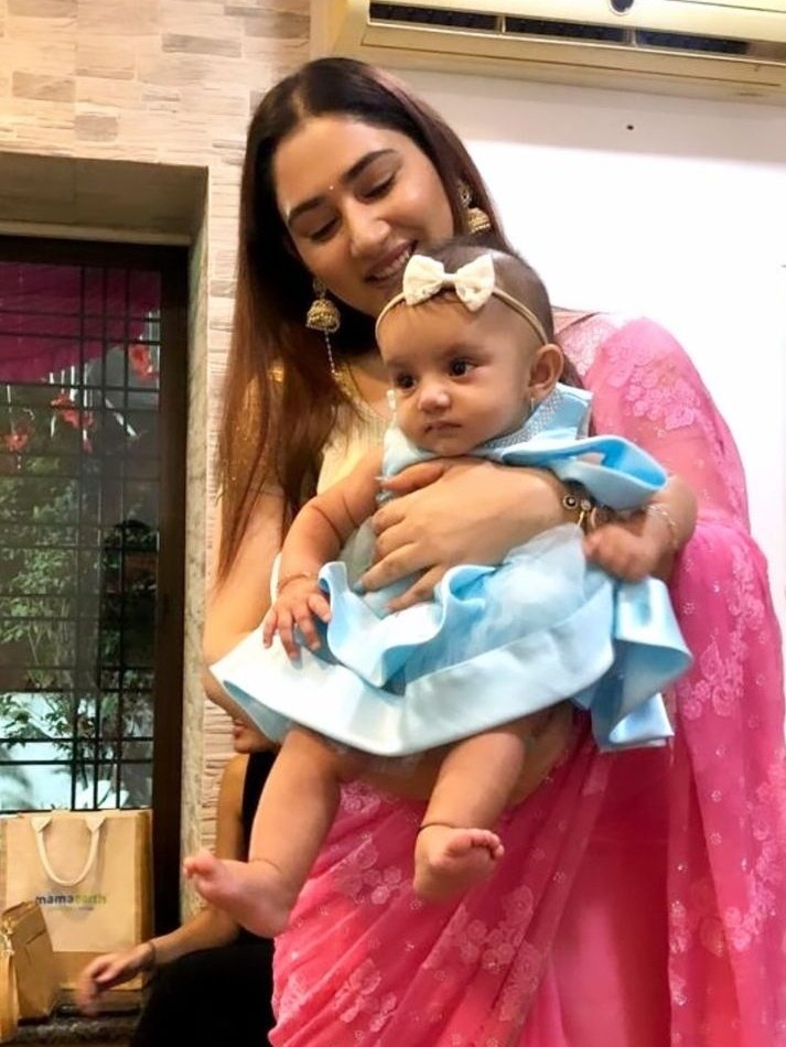 preeti_7038's tweet photo. My cutie pies ♥️🤌 Maa-Beti 
@disha11parmar 
#Navu https://t.co/BIUqShhUjs