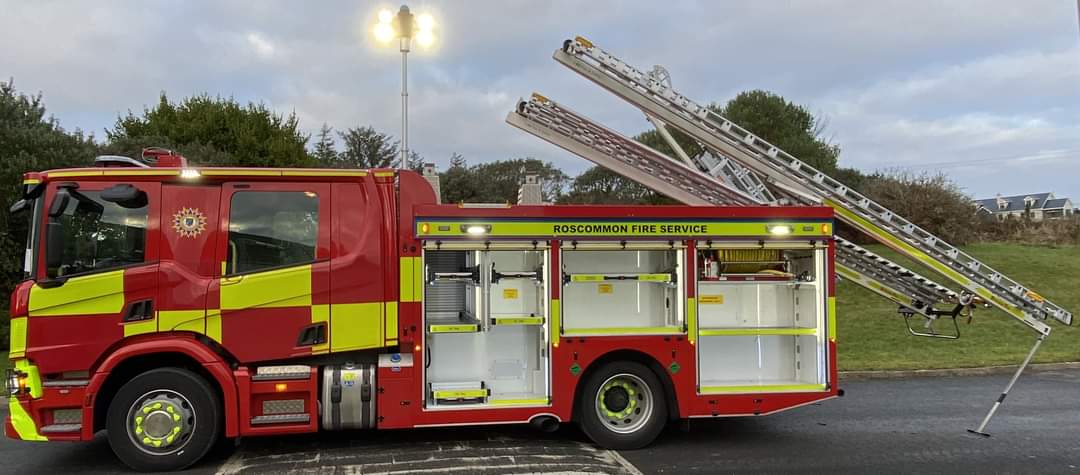 Fire-Ireland.com (@fireireland) on Twitter photo ....slide out shelves along with a range of the latest electronic components.
Safe travelling to you all 🚒
Photos and Info <a href="/SidheanTeo/">Sídheán Teo</a> ....slide out shelves along with a range of the latest electronic components.
Safe travelling to you all 🚒
Photos and Info <a href="/SidheanTeo/">Sídheán Teo</a>