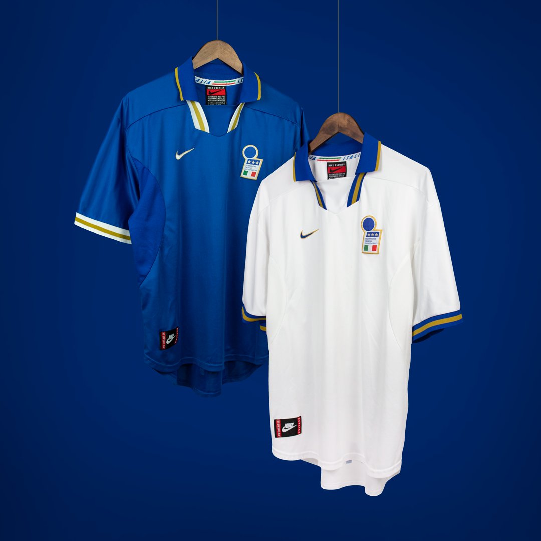 classicshirts's tweet image. Home &amp;amp; Away

Italy x Nike  // Euro 96

🇮🇹