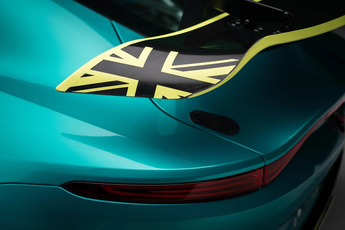 Aston Martin's New Vantage GT4 https://t.co/BKeymI75an