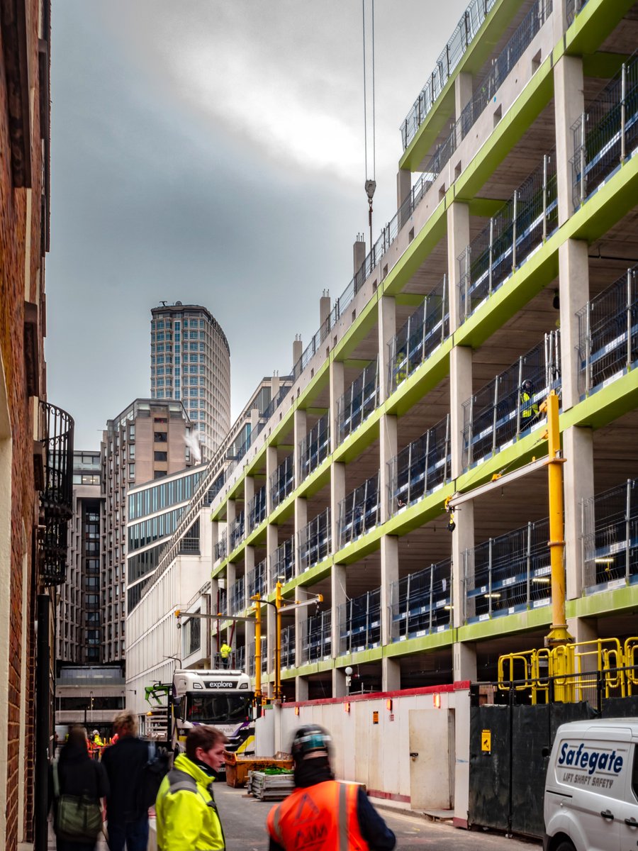 PCE’s HybriDfMA system build solutions ensure the highest quality of build, with minimal disruption. On The Fitzrovia W1, in central London, PCE’s approach to construction has minimised the impact on those local to the project. pceltd.co.uk/news/doing-it-… #Innovation #Hybrid #DfMA