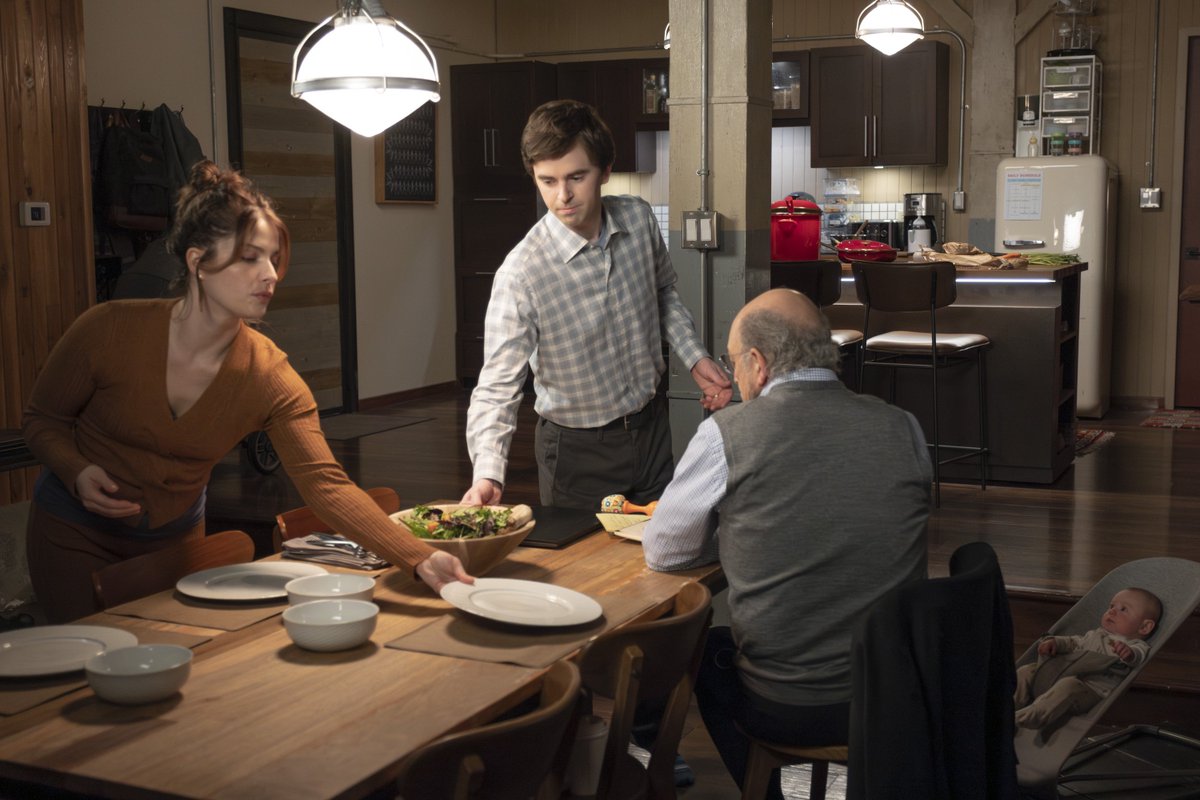 EndgameShea's tweet photo. It’s time for promotional pics! 📸❤️ + Behind the Scenes
“Critical Support” (7x03)
Part 1
Love to see grandpa Glassy with Shea and baby Steve!!! 🥹❤️
📸: @jeffweddell / ABC Press
#Shea #TheGoodDoctor #FreddieHighmore #PaigeSpara #ShaunMurphy #LeaDilallo #SheaBaby #BabySteve https://t.co/yPudAwfid8