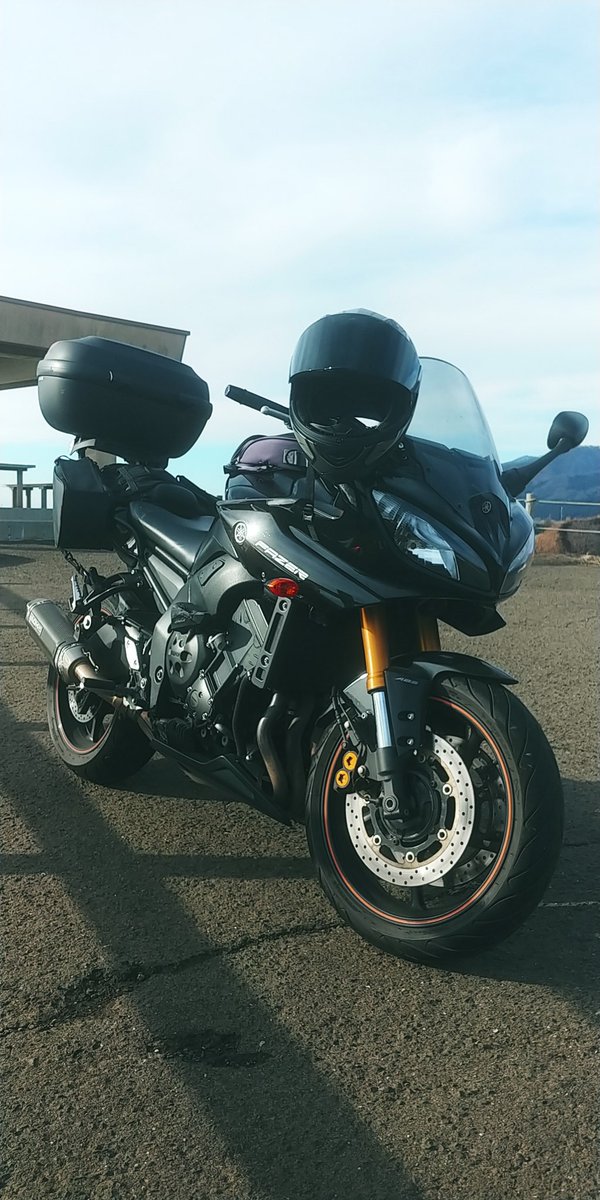 参加します！
FZ8 Fazer乗ってます。
秋田在住です。