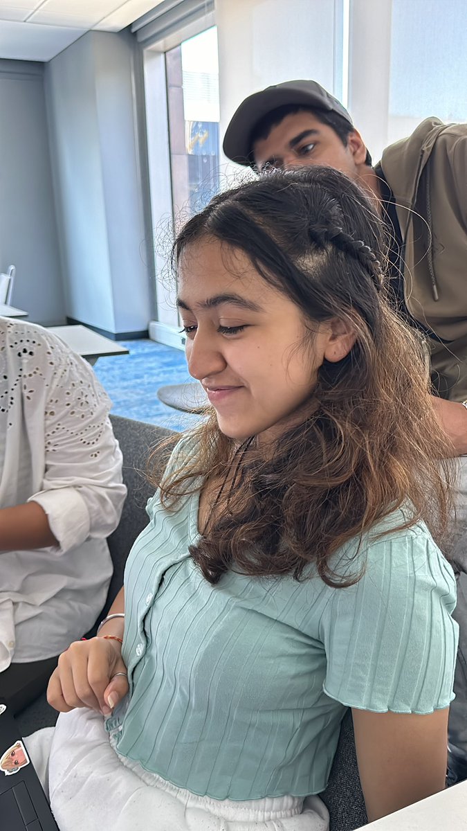 sebinsimon004's tweet photo. Rahaf: You’re all winners in my eyes.
#bcm112 #collagemaking https://t.co/iLzyh9jZYv