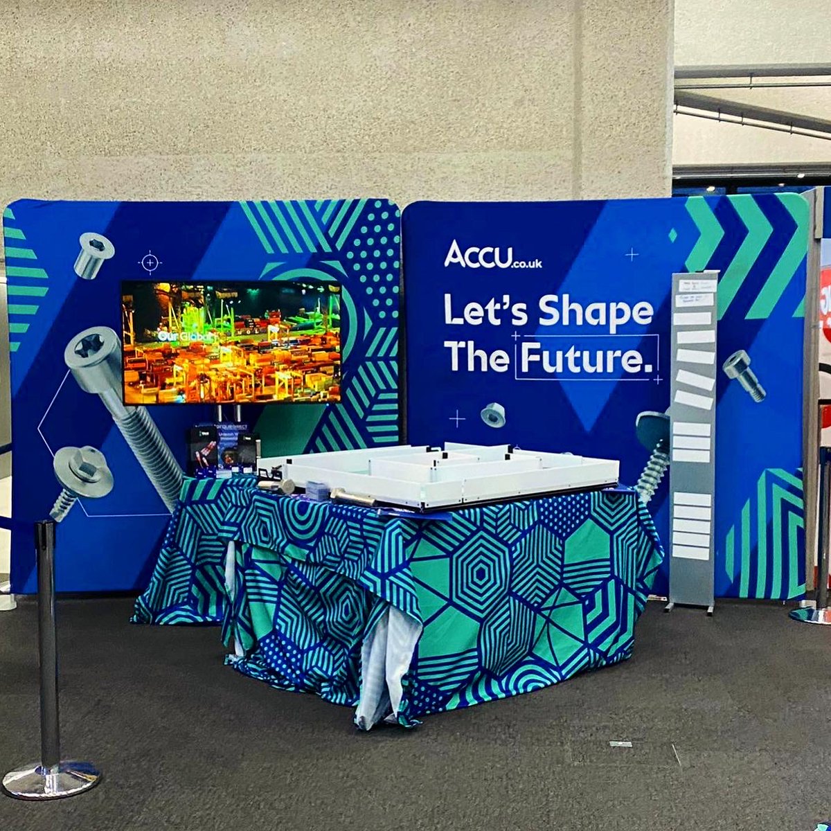 Come find us today at the QEII Centre and become our Robot Maze Challenge Champion!

#MakeUK2024 #MakeUK #NMD2024 #Manufacturing #BritishManufacturing #Conference #London #Maze #Game #WeraTools

(5/5)