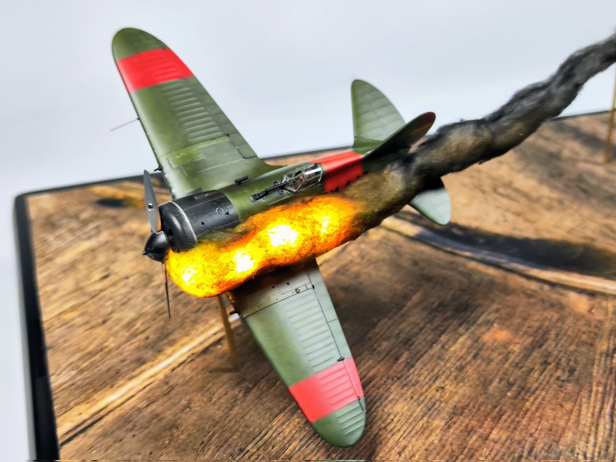 CRV_ScaleModels's tweet photo. 1/72 @ClearPropModels Polikarpov I-16 Type 5 &amp; @specialhobby Messerschmitt Bf109 E-1. Spanish Civil War. I-16's fire with LED lighting and 109's motorized propeller. https://t.co/Wk4q8ZTjtB