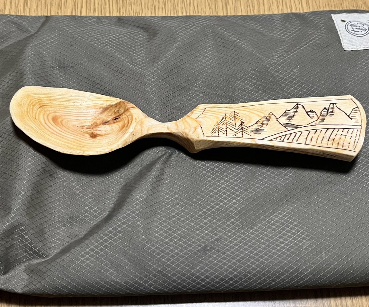 やりたい事はとことん
コルローズにチャレンジ🪓
僕の住んでる地域（ド田舎）をイメージ🏔️

#spooncarving #kolrosing