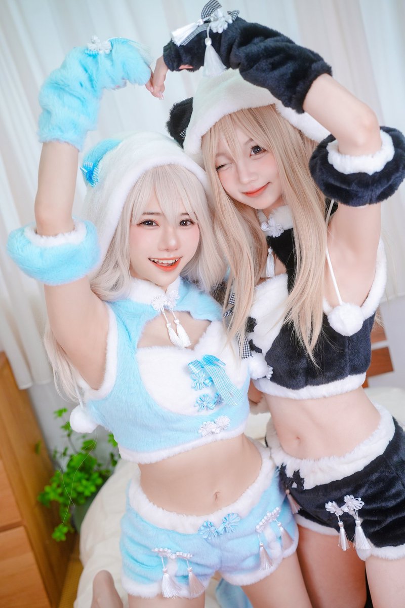 Are We Both Your Fav Colours? 🥰❤️

💙 Sally - Dorasnow 
🖤 Jia Jia 佳佳 https://t.co/YUe8bugXhT