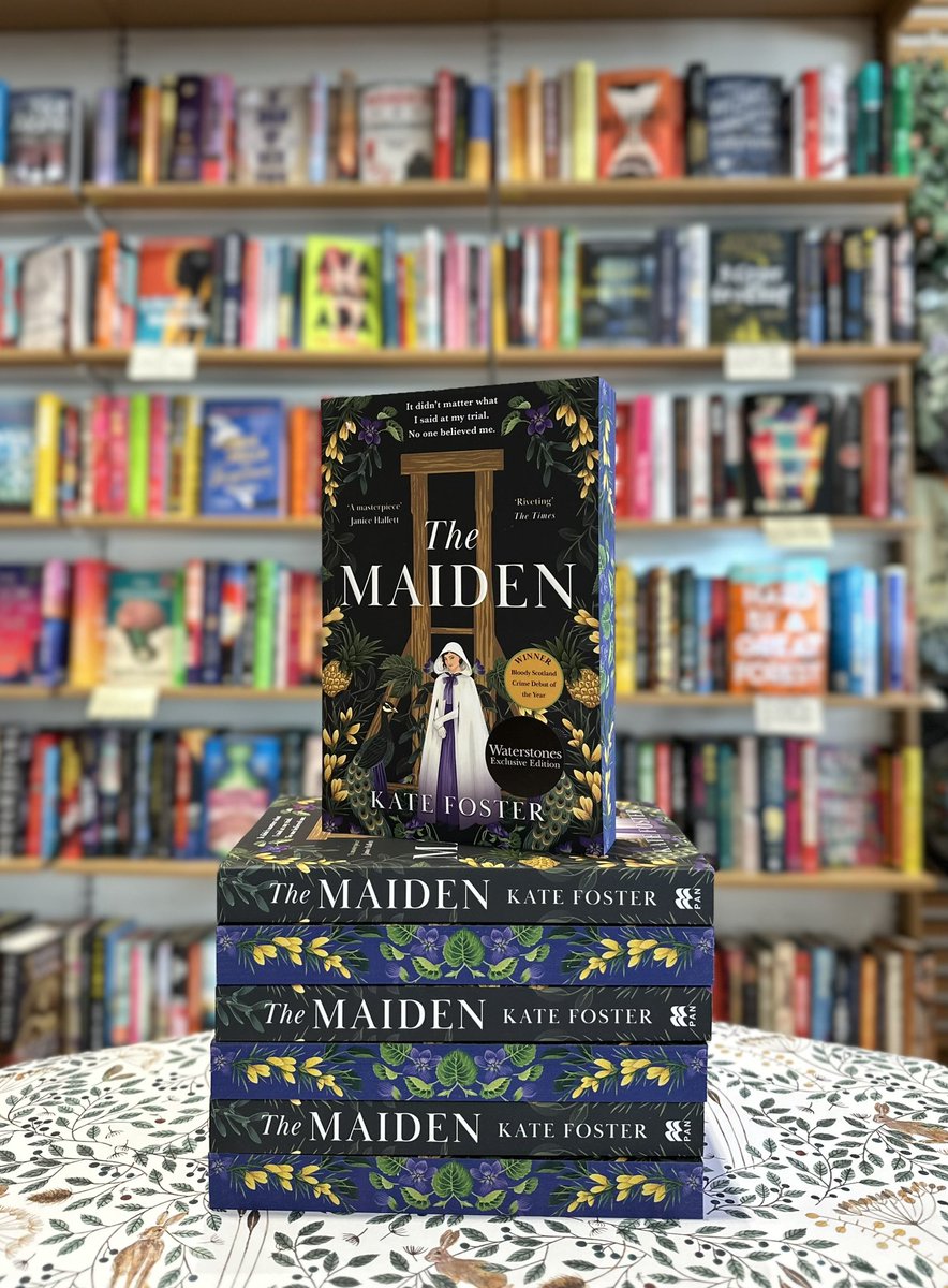 We’re so excited to have the Waterstones Exclusive edition of The Maiden! 😍 Kate Foster will be in conversation with D.V. Bishop this Thursday 29th February at 6pm to celebrate the paperback release of The Maiden! Tickets are available to purchase on our website or in-store! 🎫