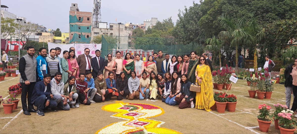college_slc's tweet image. East Delhi Pushpamohatsav (Umang 6.0) is organized on the sprawling campus of SLC on 26 February, 2024. The festival of flowers is being organized at SLC fr 6Yrs in a row under the ablest guidance of Principal Prof.Rabi Narayan Kar.
@EduMinOfIndia @UnivofDelhi @ugc_india