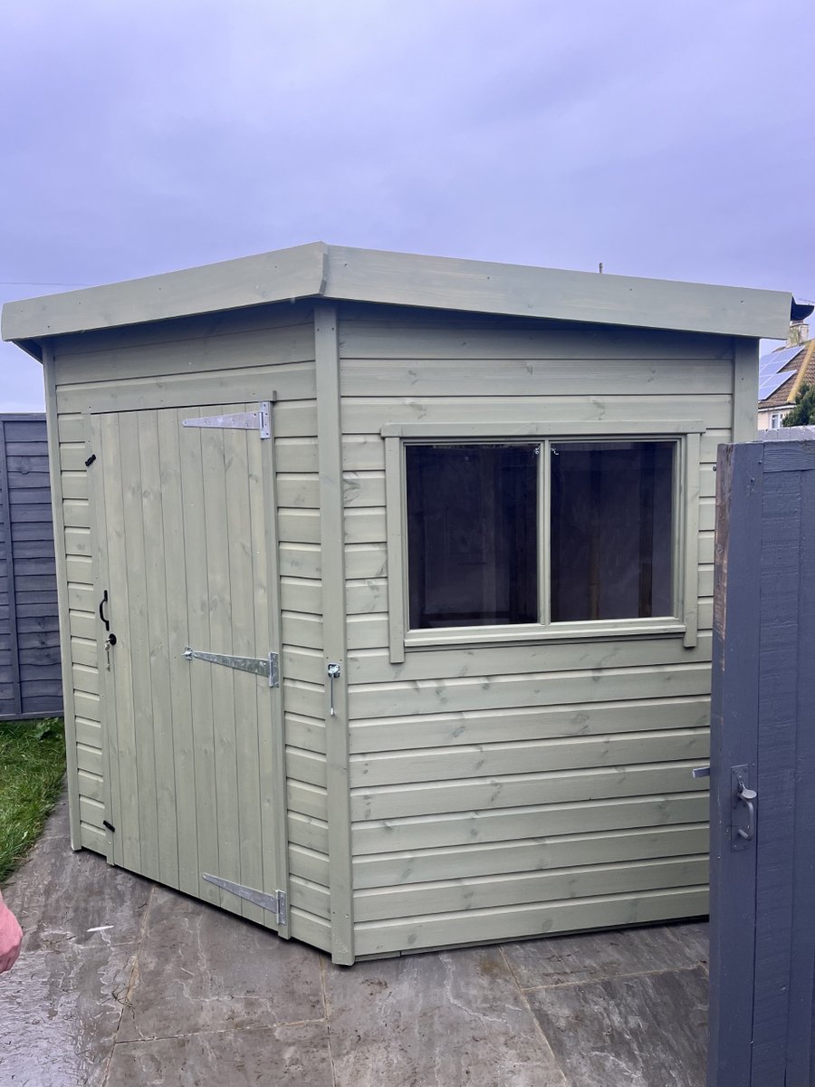 Have a look at our latest installation! This 8’ x 8’ Bentley Corner Shed is stained in Sage Green.
🌎: phoenixsheds.co.uk
📞: 01977 679300
#sheds #summerhouses #gardensheds #gardenbuilding #timberbuilding