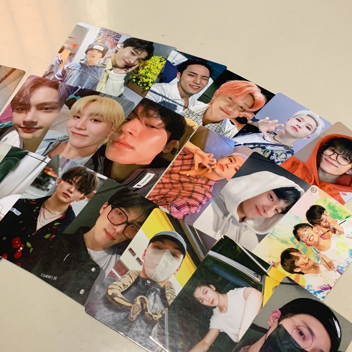 chistudio2024's tweet image. avail printing services here at chi studio ☁️

we provide printing services such as customized photocards, sintra boards, faux pola, thankyou cards, sticker, banners, etc. 💗

pricelist: #ChiStudioPRICELIST 

don&apos;t hesitate to send us a message for inquiries 💕