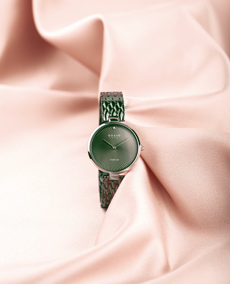 Have you seen our new collection? 👀 Out on our website now!