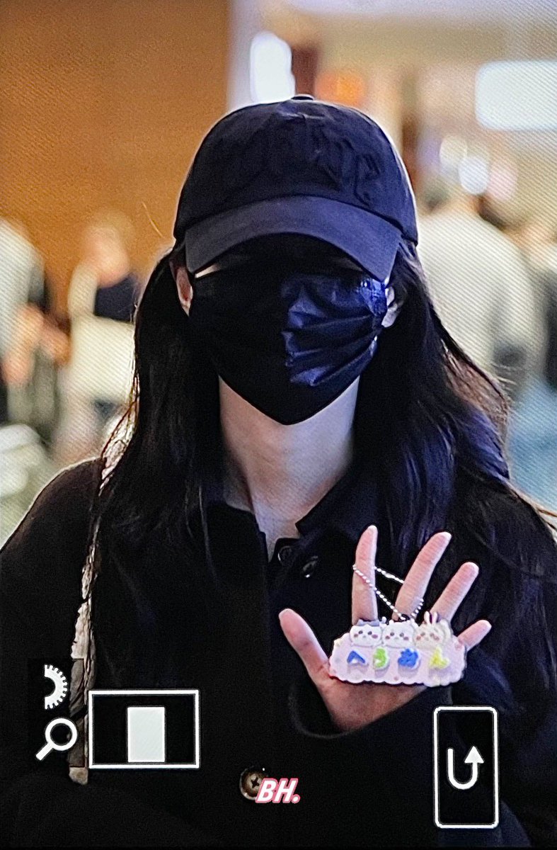 BH705's tweet image. 240227 HND 프리뷰 #강혜원 

3개국 팬미팅 고생했오😭‼️
이제 한국으로 슝슝🫶🏻🫶🏻🫶🏻

#HYEWON #KangHyewon #カンヘウォン
@hyemu_official