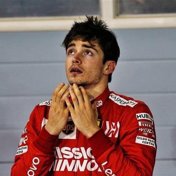 Barbara🍸 tweet media