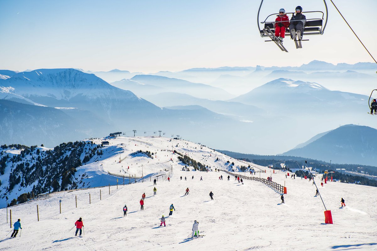 « Je suis payé 1 800 euros nets, nourri et logé » : après leurs études, ils sont devenus saisonniers pour changer d’air
➡️ l.leparisien.fr/0CyH