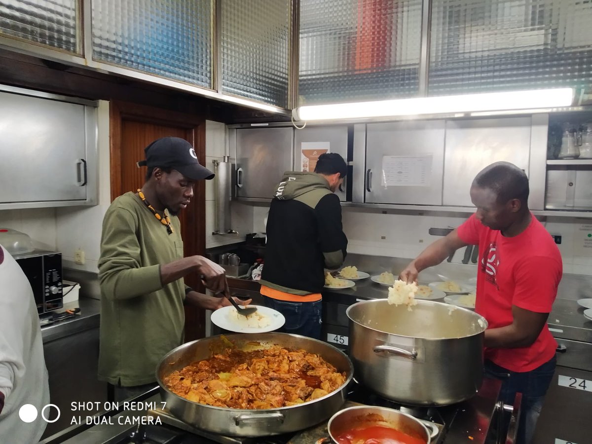 Aurreko ostegunean ospatu zen "Su-artean, Gure-artean 2024" ekimenaren 3.edizioa Ontza Elkartean. 65 andoaindarras de diferentes procedencias tuvieron la oportunidad de conocerse mientras degustaban un menú compuesto por alimentos de Perú, Senegal y Euskal Herria. Eskerrik asko!