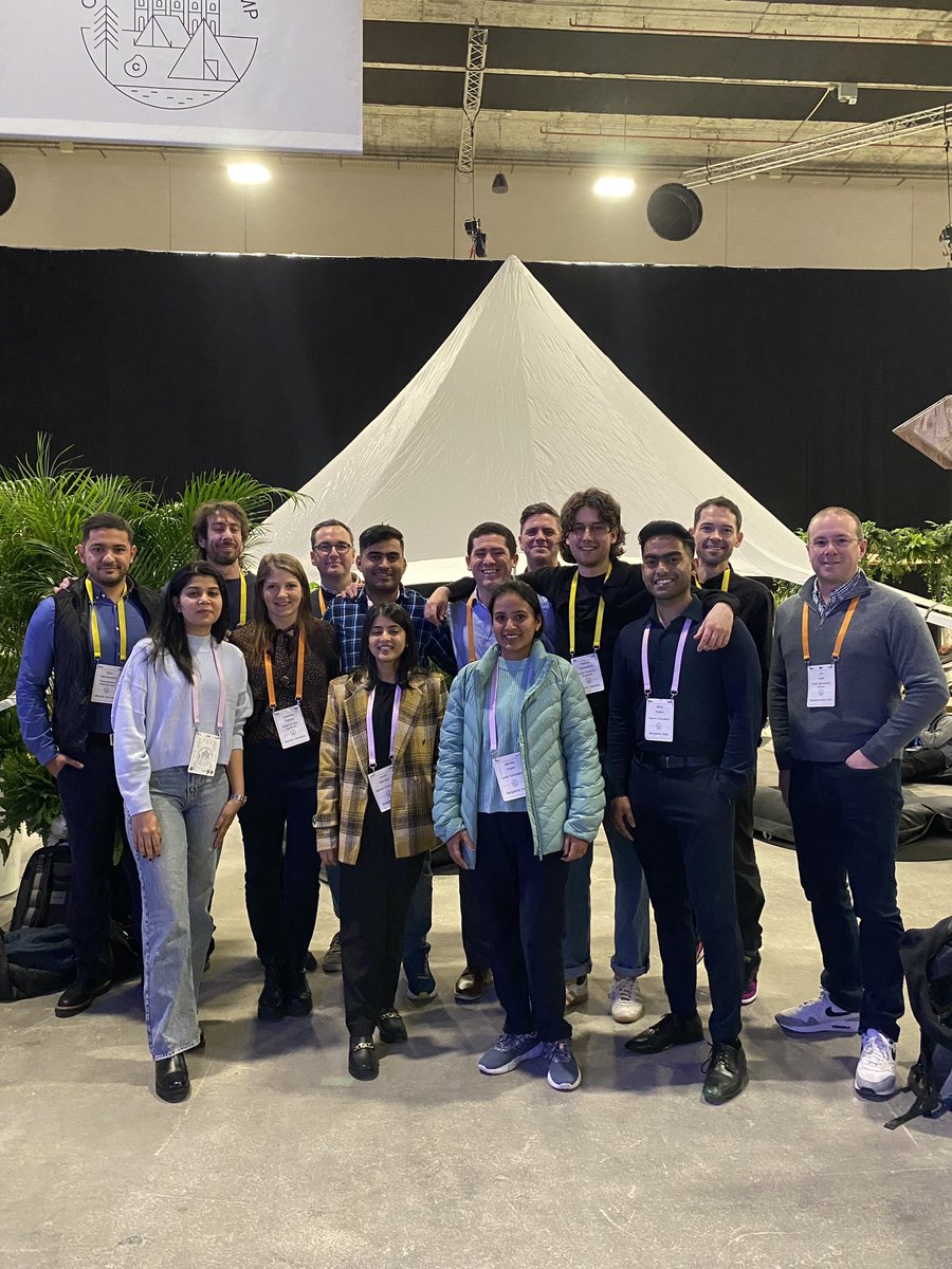 Rohit_Bond007's tweet image. Meeting Celonauts from Globe is indeed an awesome experience …😊
@Celonis 
#CelonisKickOff #celonis