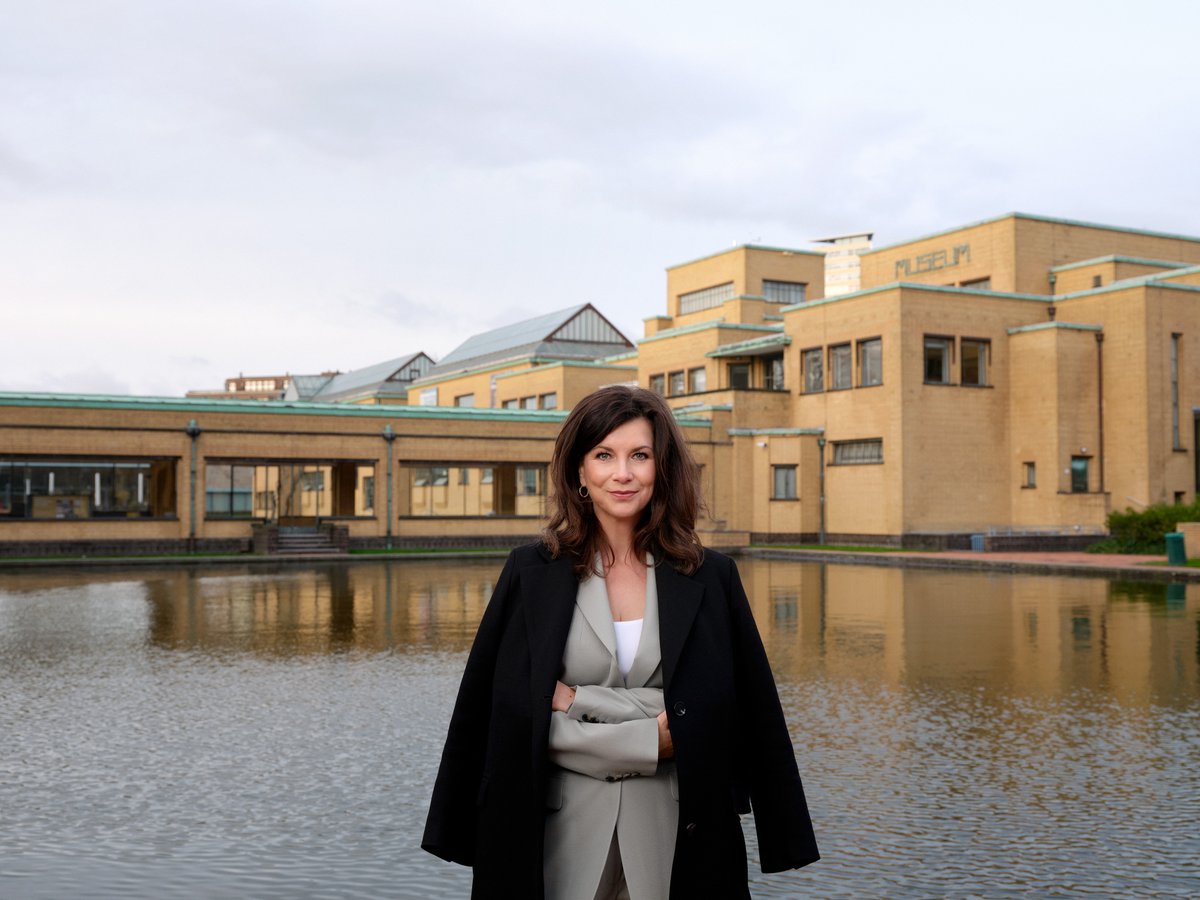 Per 1 juni wordt Margriet Schavemaker algemeen directeur van het Kunstmuseum: 
kunstmuseum.nl/nl/museum/nieu…