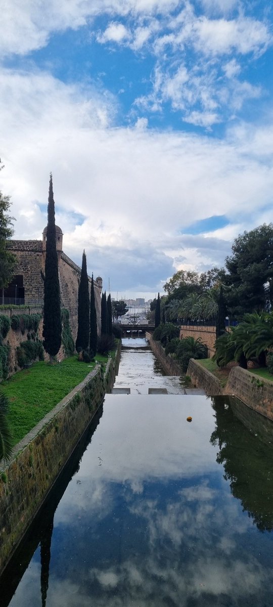 Un #tour #gastronómico e #histórico para descubrir #PalmadeMallorca como nunca antes te la habían mostrado 

pekesmallorca.com/2024/02/13/pal…

#Blogger #Turismo #Travel #travelblogger