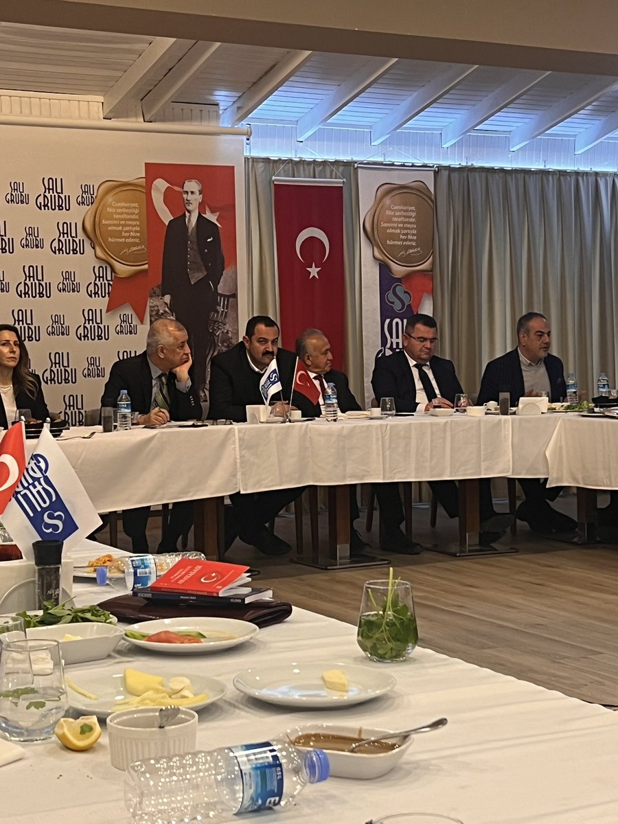 Bu hafta <a href="/saligrubu1/">SALI GRUBU</a> da Ak parti Kepez Muratpaşa Konyaaltı ve Döşemealtı belediye başkan adaylarını konuk ettik <a href="/rizasumer/">Av.Rıza SÜMER</a> <a href="/oManavoglu07/">Ö𝒛𝒅𝒆𝒎𝒊𝒓 𝑴𝒂𝒏𝒂𝒗𝒐ğ𝒍𝒖</a> <a href="/duralikolpak/">DURALİ KOLPAK</a> <a href="/bk_kivrim/">Bekir Kıvrım</a>