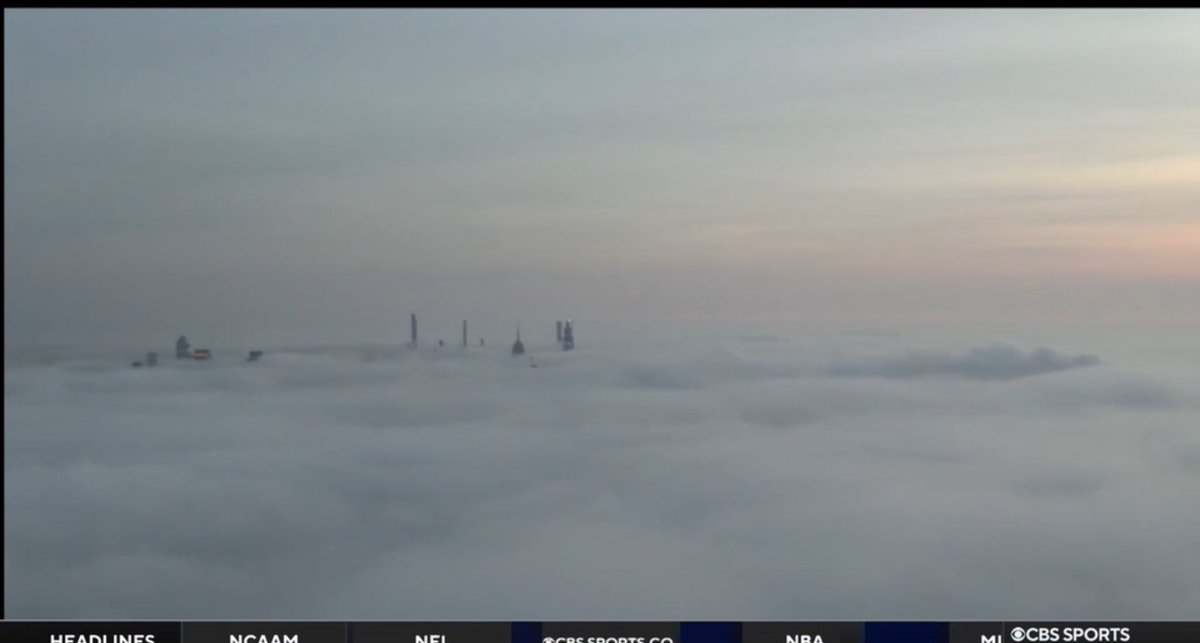 New York City looks straight out of a movie under the fog this morning. Woah. 📸: @WFANmornings