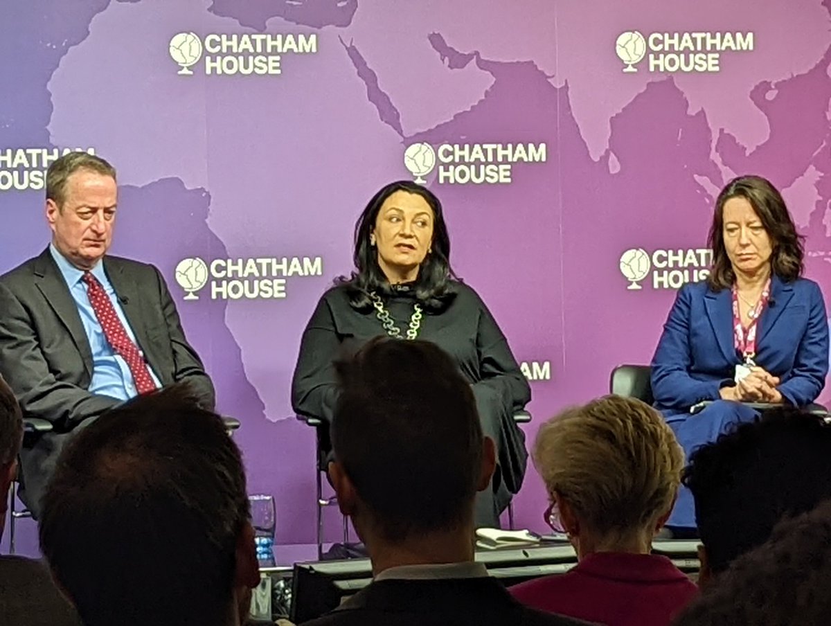 'Our message to the [western] societies - what you've enjoyed over decades can be called 'spoiled with security'. Why not learn from Ukrainians? Don't take it for granted. 

Protect yourselves now, because tomorrow might be too late.'

<a href="/IKlympush/">Ivanna Klympush</a> 🇺🇦 at #CHSecDef <a href="/CH_Events/">Chatham House Events</a>